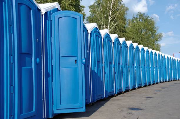 Best Portable restroom trailer rental  in Sumner, IL